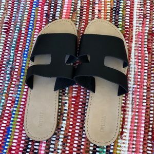 Ladies sandals